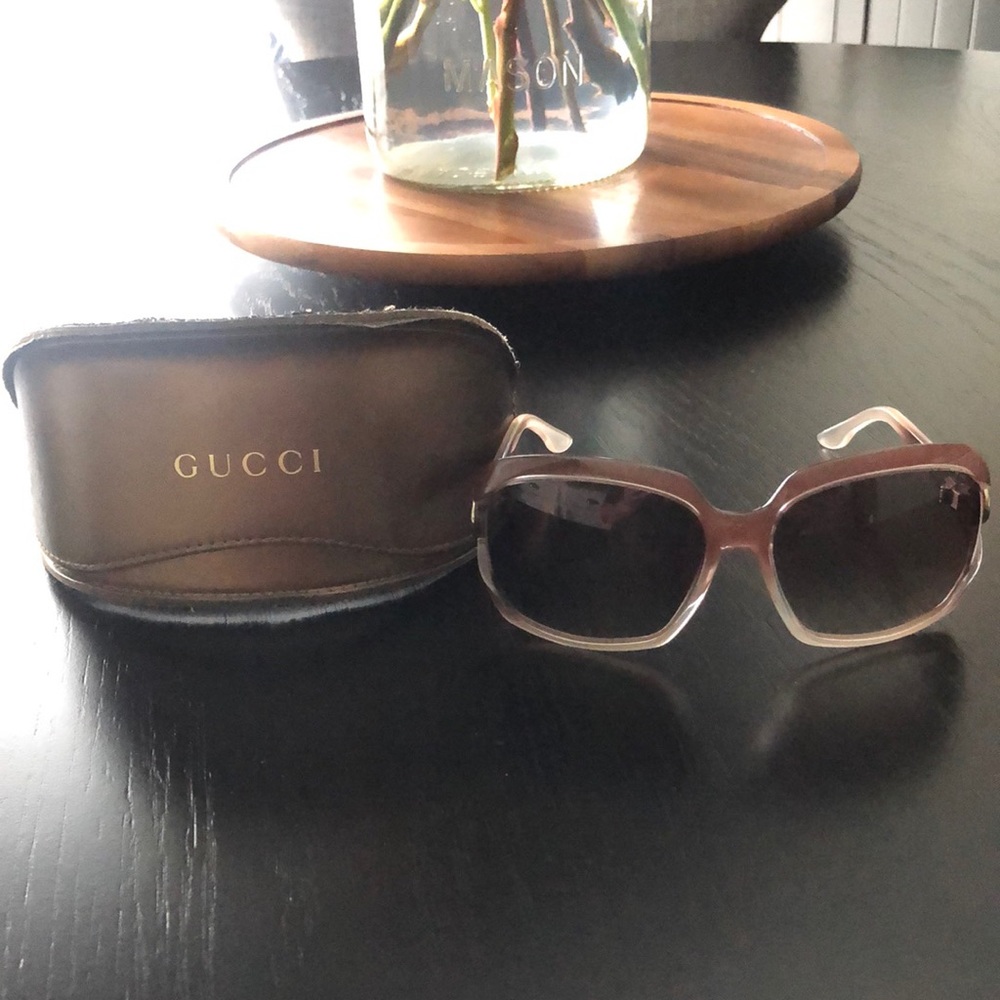 Authentic Gucci sunglasses!!